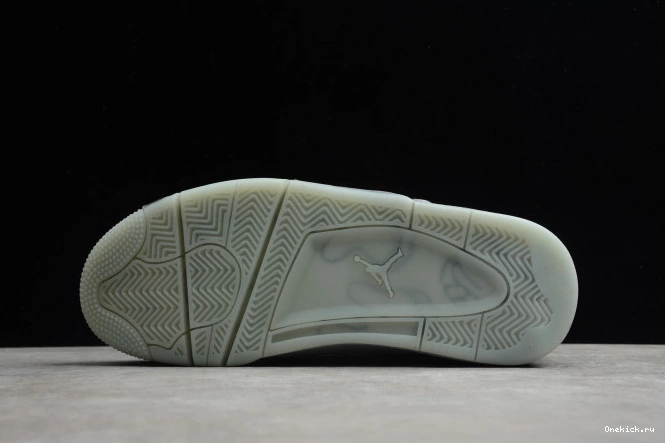 One Kick Grey x 930155-003 4 Cool KAWS Jordan Air 0803